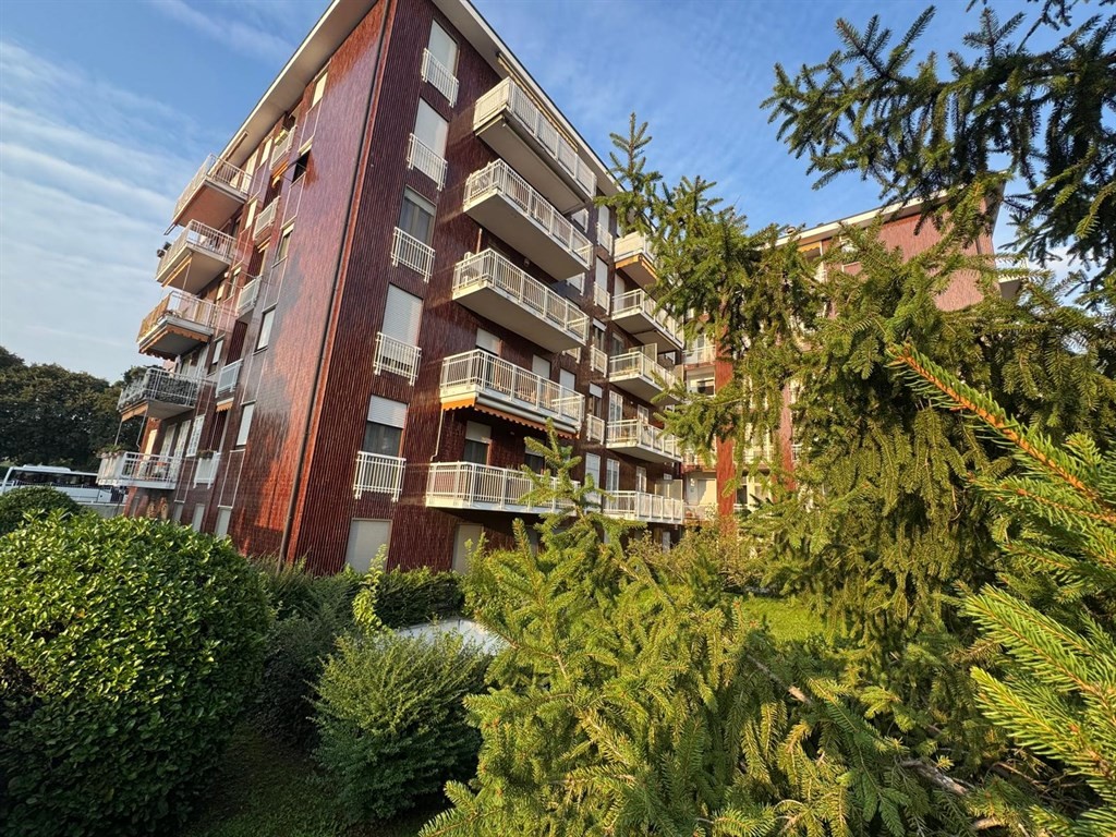 Monza zona viale Libertà - VENDESI UFFICIO